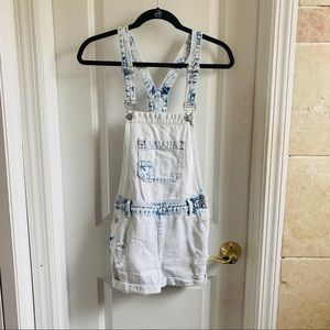 Acid Wash Overall Shorts 🦋